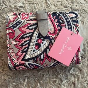 NEW WITH TAG Vera Bradley wallet